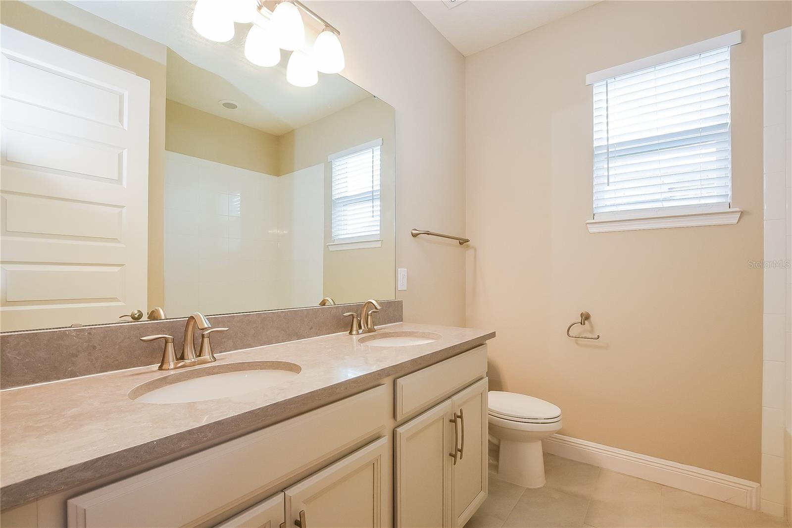 Image 18 of 20 For 500 Nowell Loop