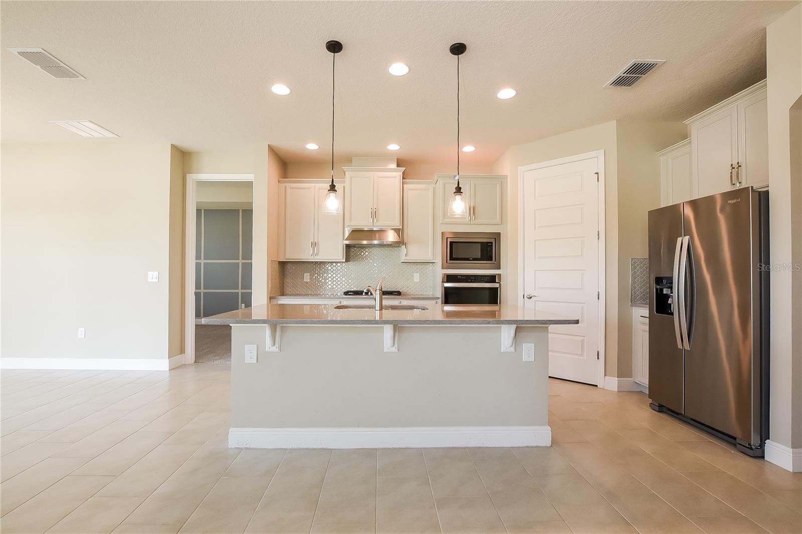 Image 8 of 20 For 500 Nowell Loop