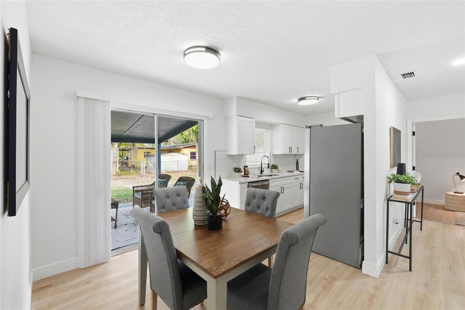 Image 6 of 26 For 7406 Manchester Lane