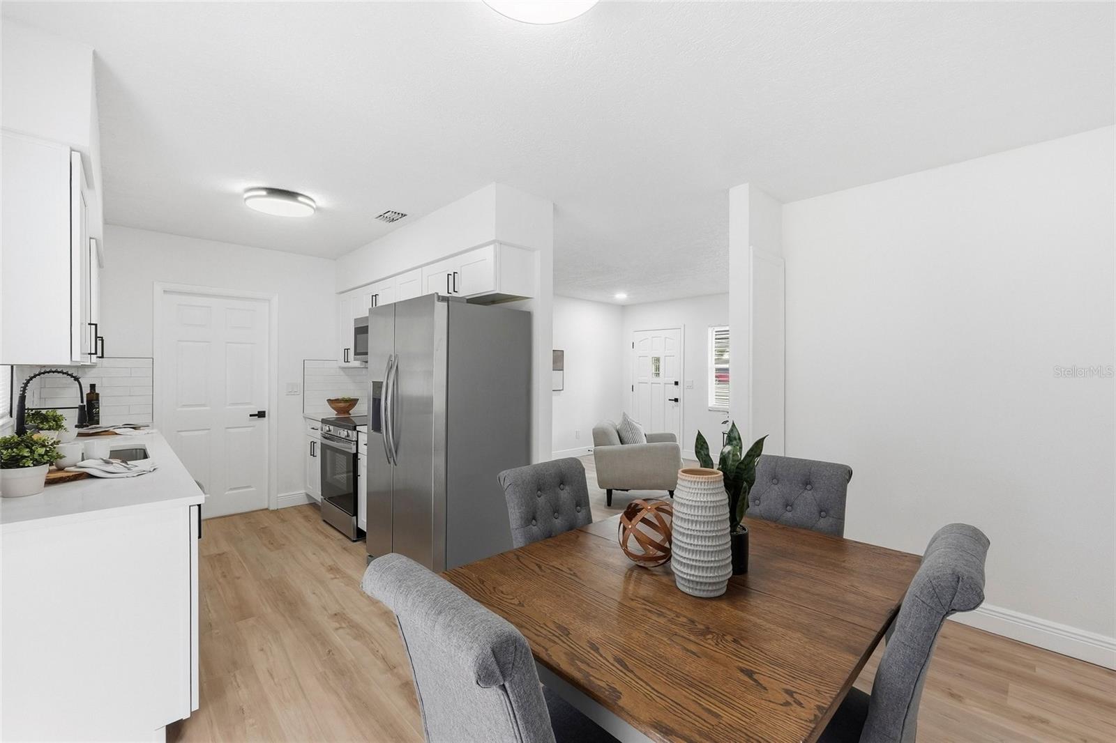 Image 7 of 26 For 7406 Manchester Lane