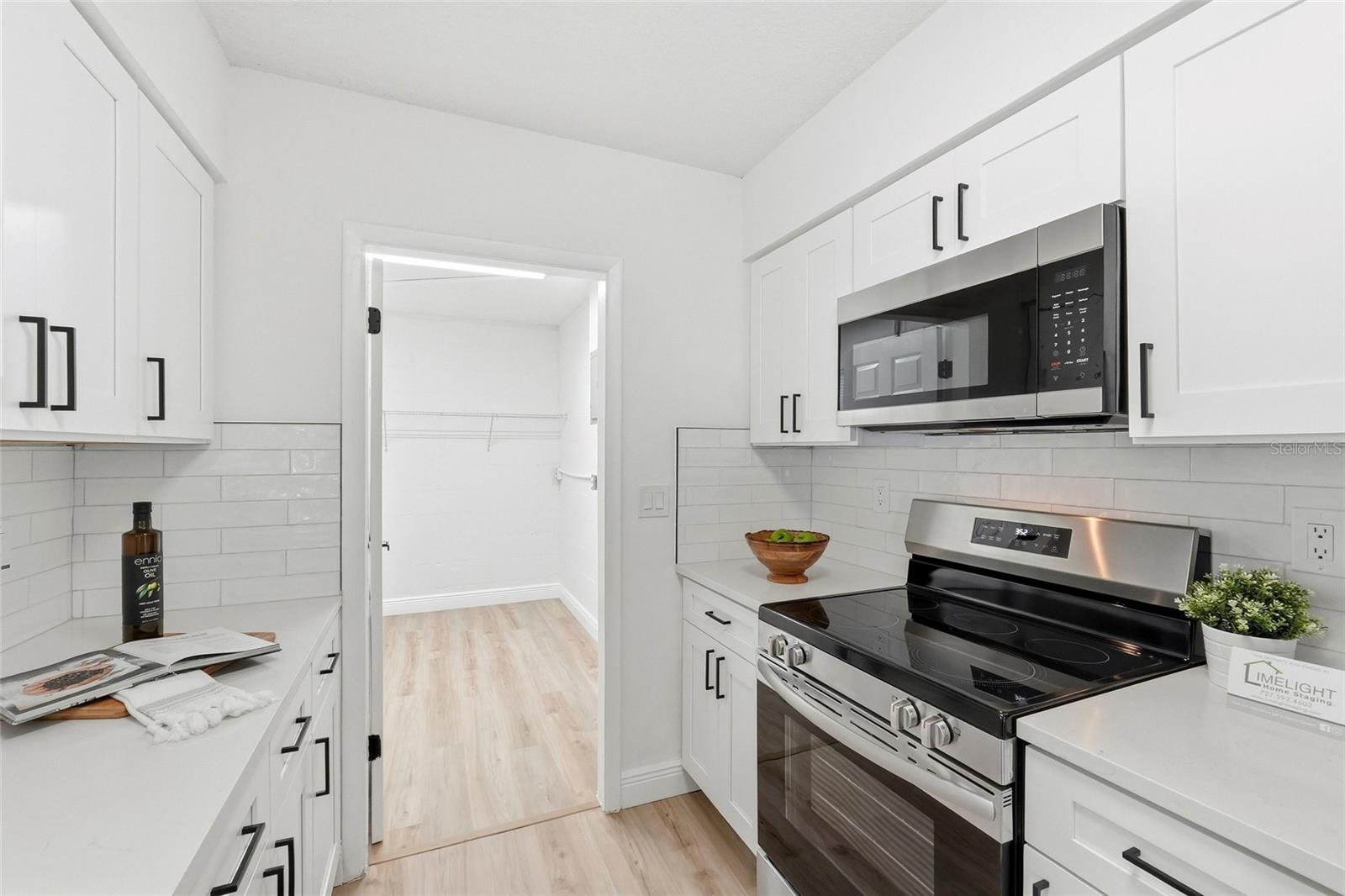 Image 9 of 26 For 7406 Manchester Lane