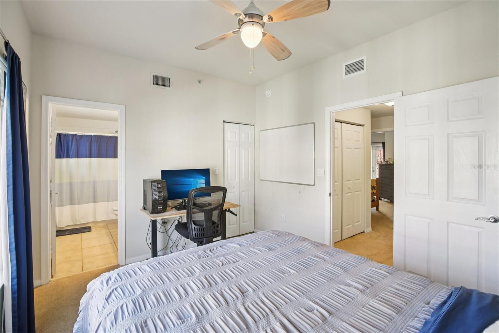 Image 19 of 29 For 9872 Meadow Field Circle 503