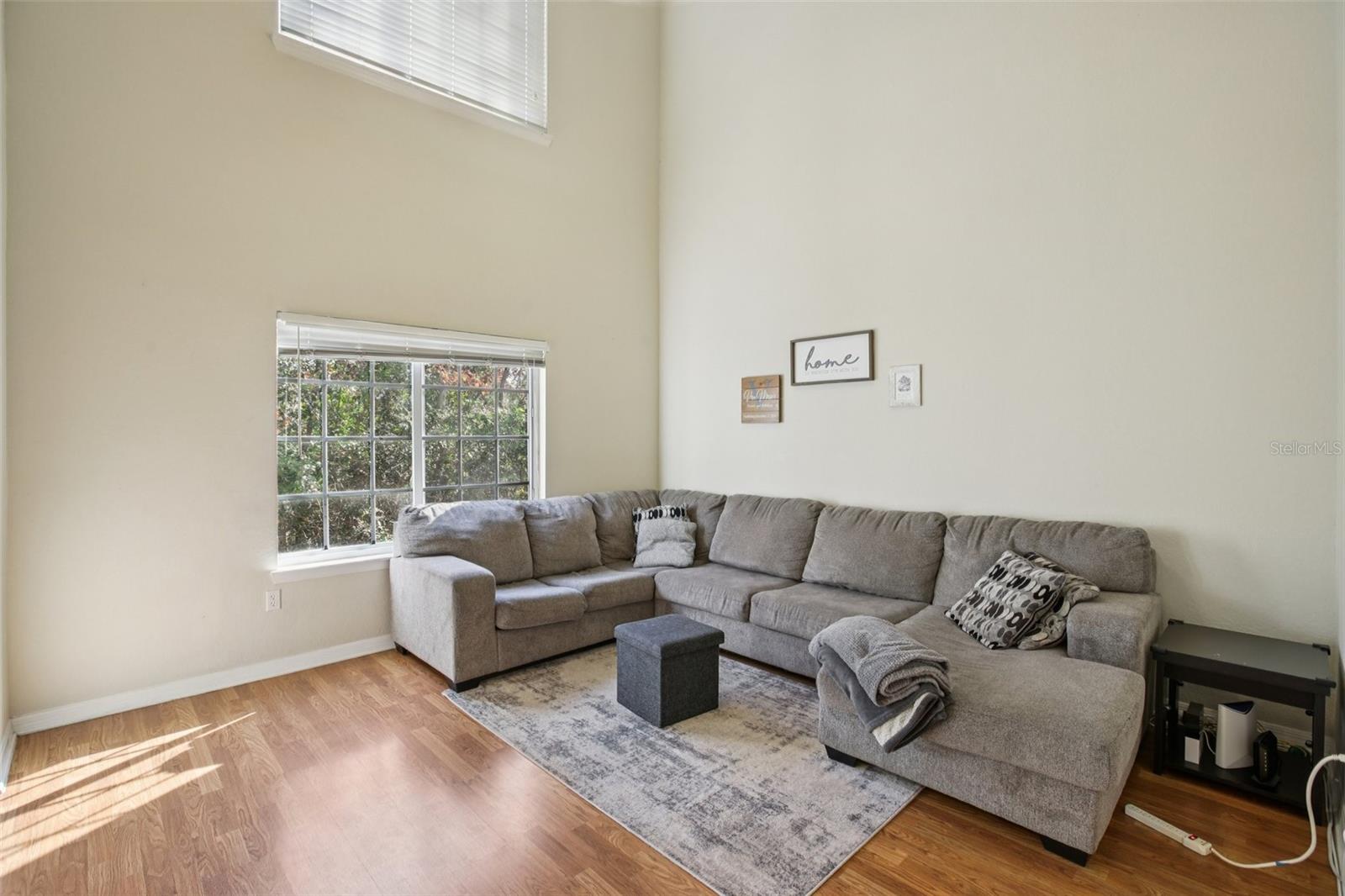 Image 4 of 29 For 9872 Meadow Field Circle 503