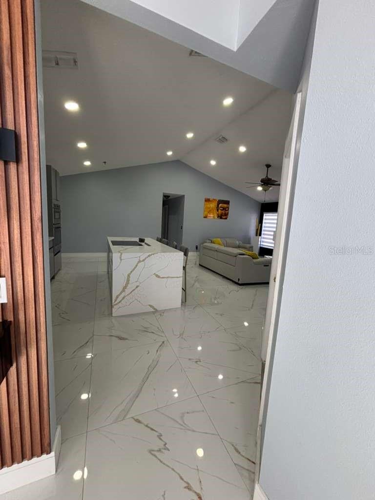 Image 11 of 34 For 1003 Clearcreek Drive