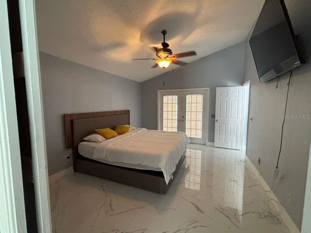 Image 23 of 34 For 1003 Clearcreek Drive