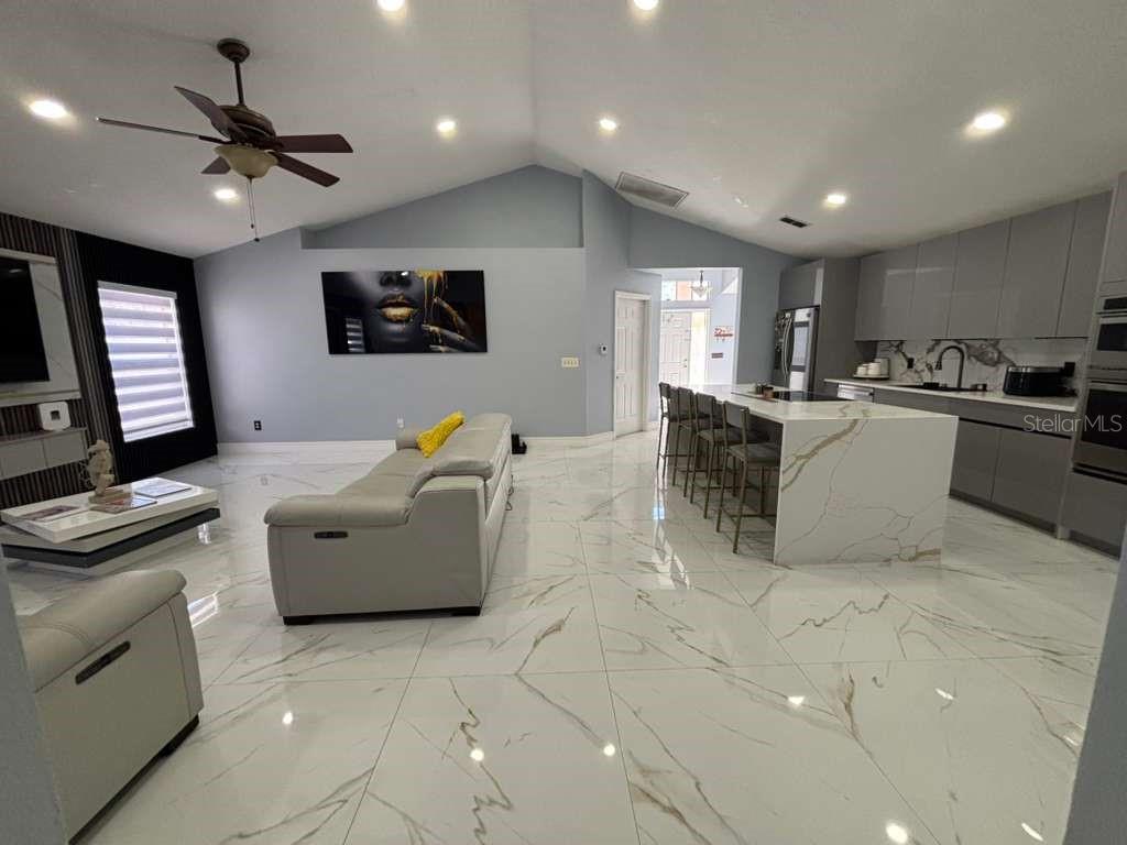 Image 6 of 34 For 1003 Clearcreek Drive