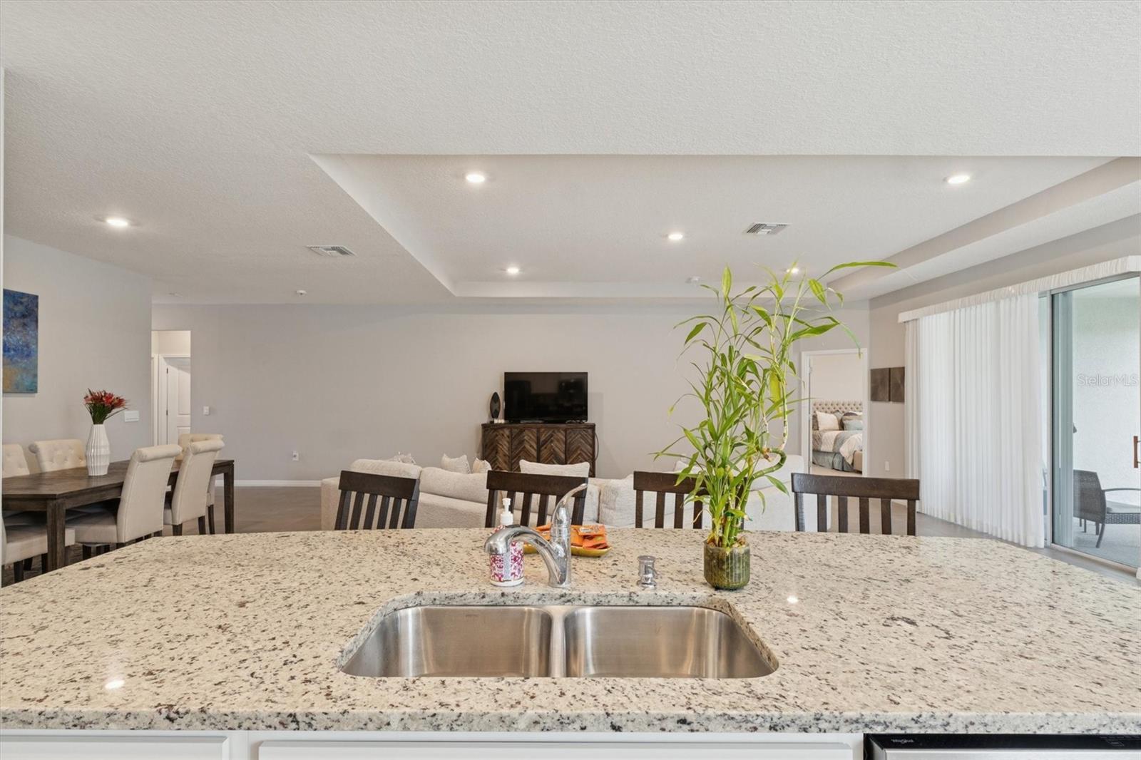 Image 13 of 38 For 10702 Laxer Cay Loop