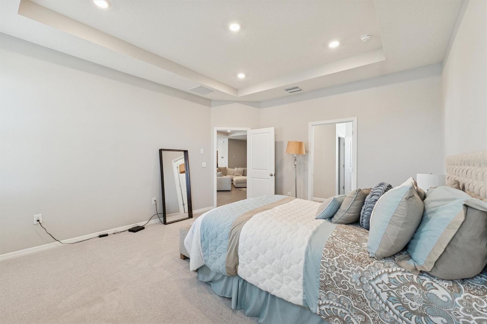 Image 16 of 38 For 10702 Laxer Cay Loop