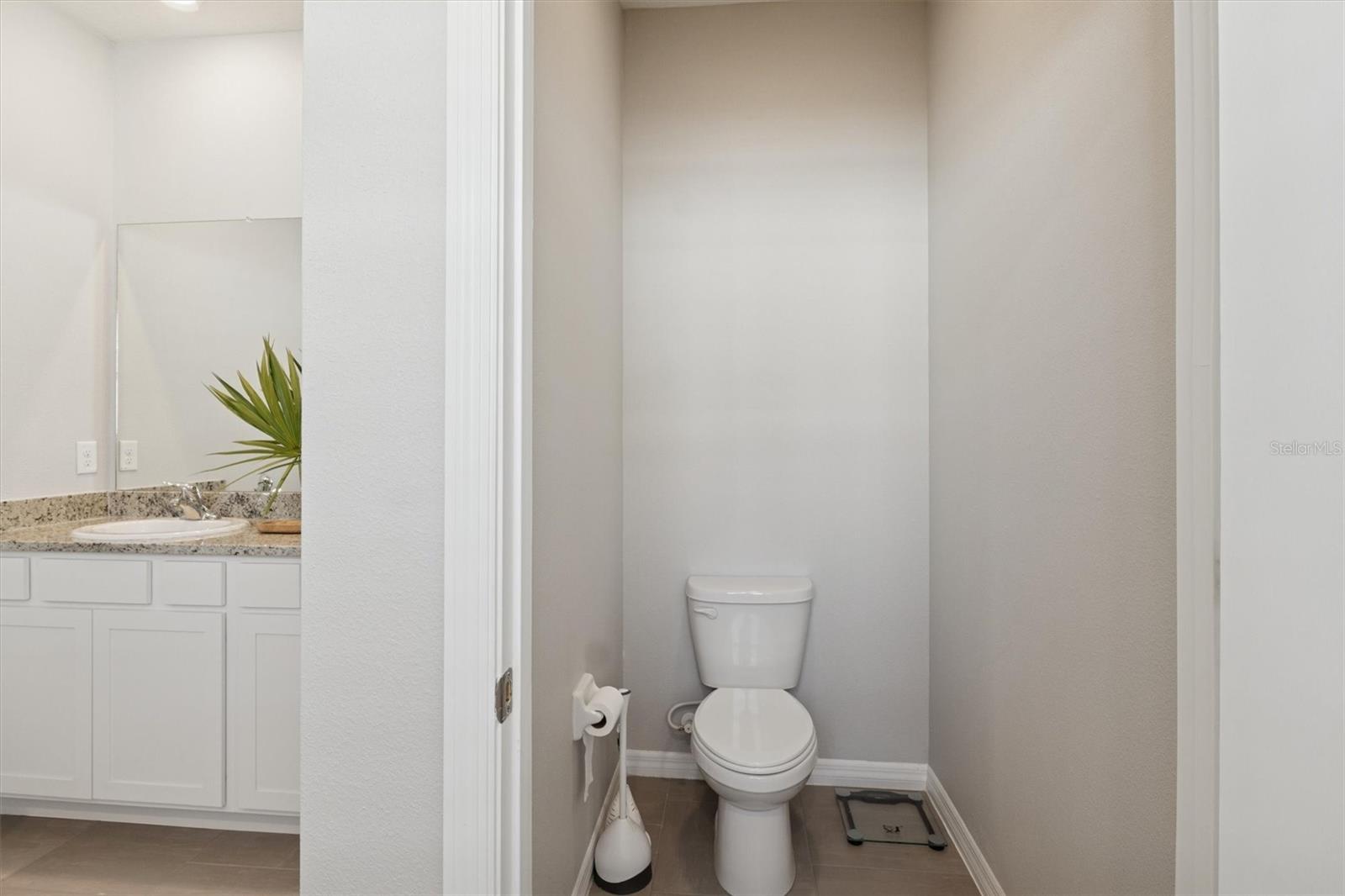 Image 19 of 38 For 10702 Laxer Cay Loop