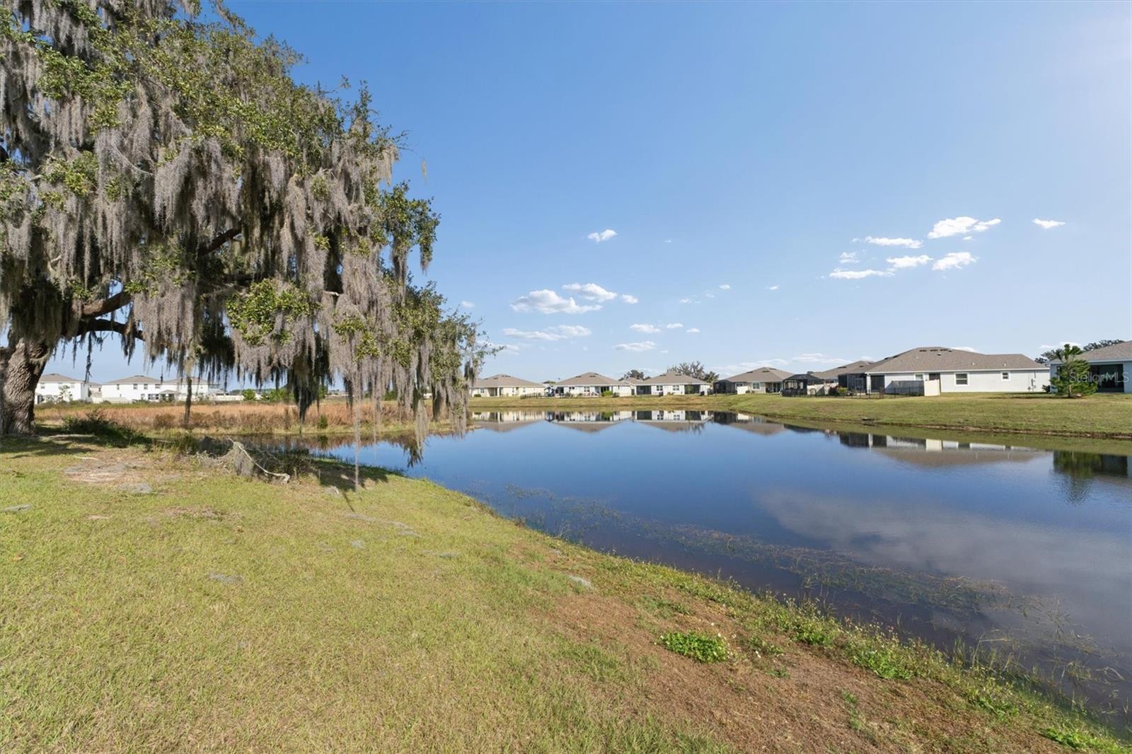 Image 30 of 38 For 10702 Laxer Cay Loop