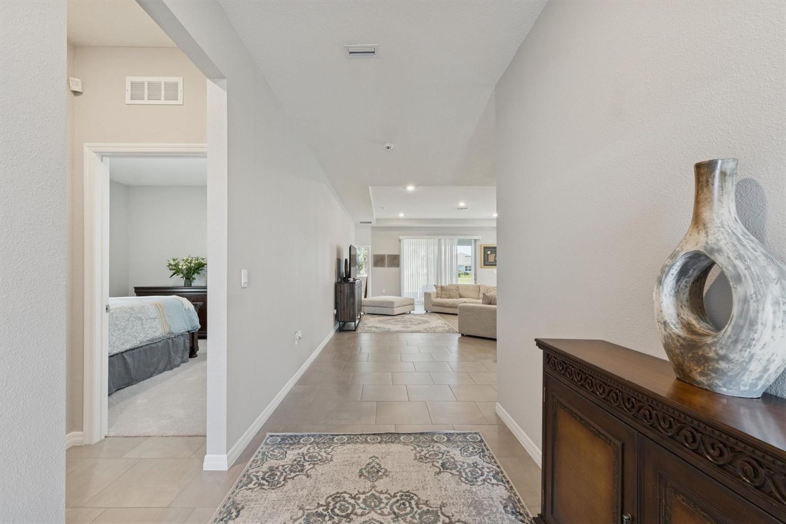 Image 6 of 38 For 10702 Laxer Cay Loop