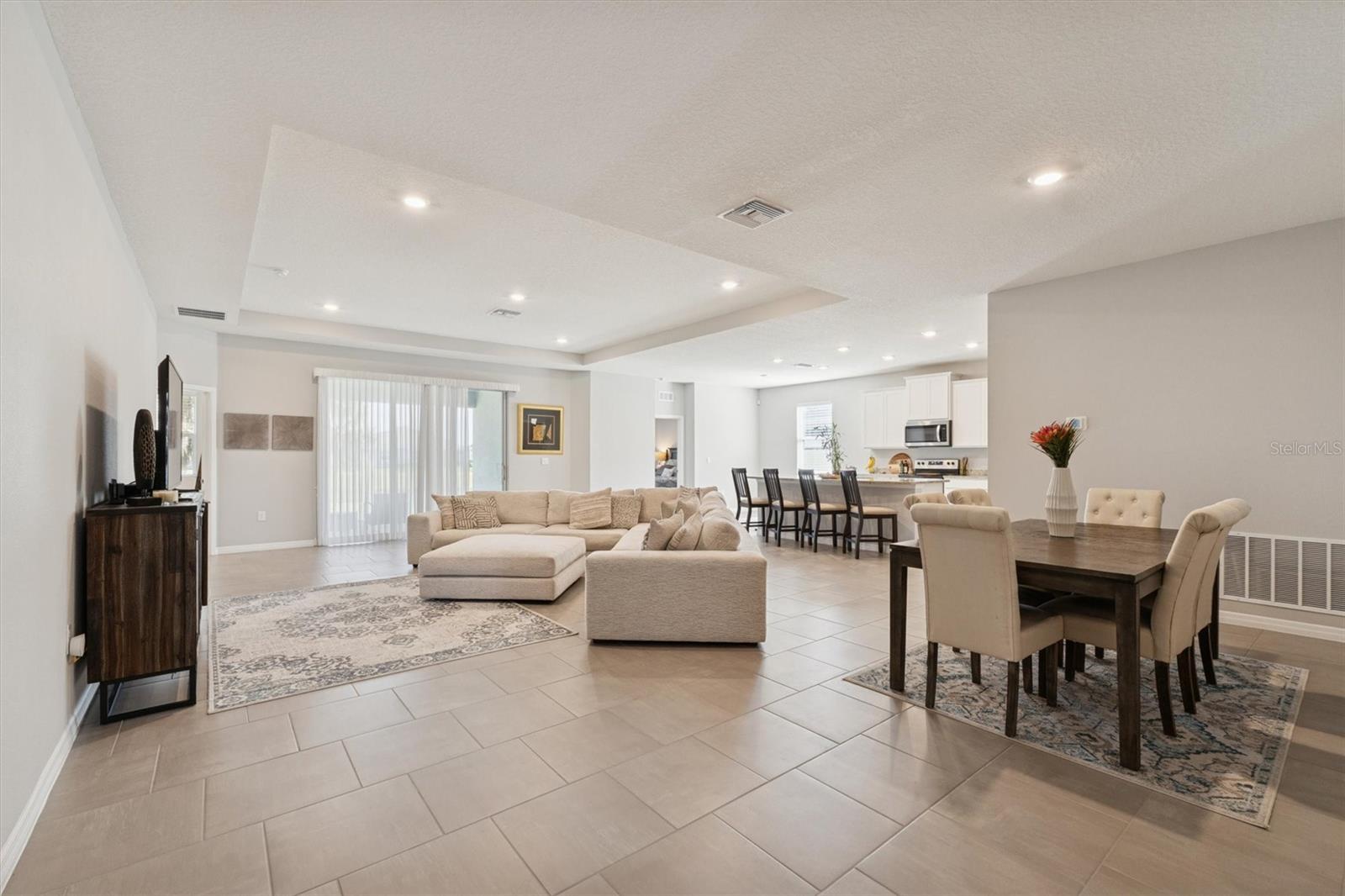 Image 7 of 38 For 10702 Laxer Cay Loop