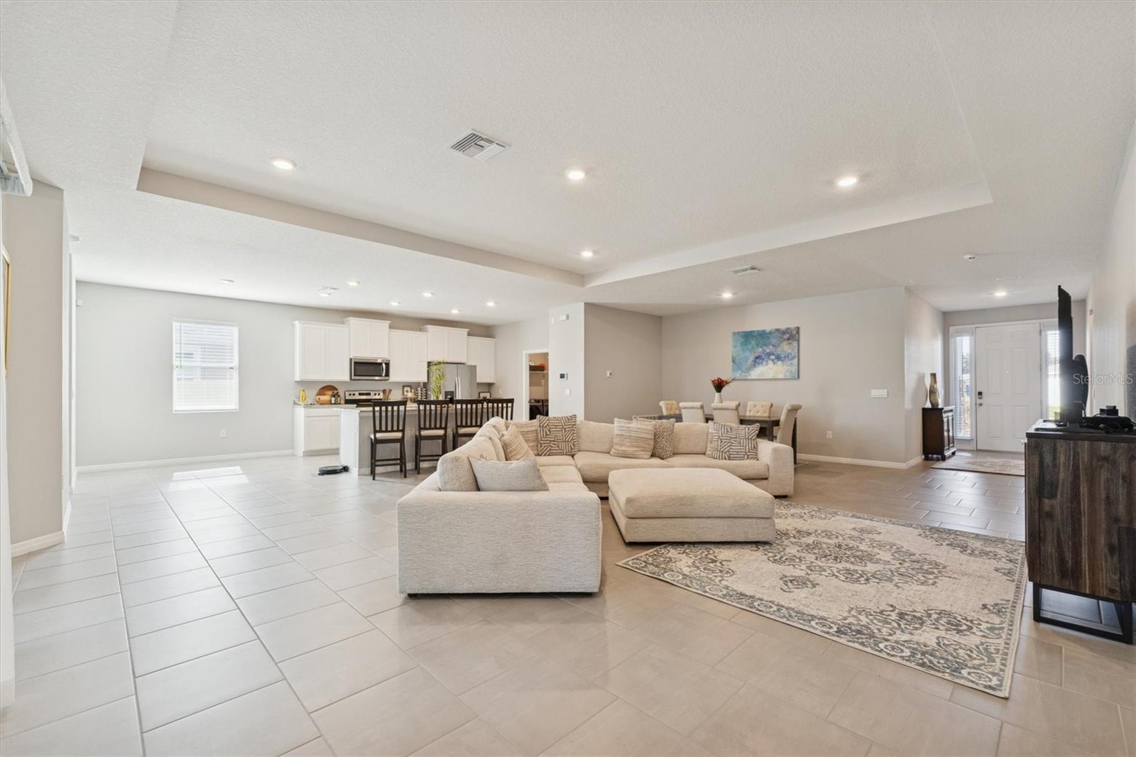 Image 9 of 38 For 10702 Laxer Cay Loop