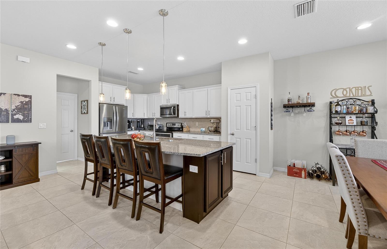 Image 11 of 48 For 6418 Yellow Buckeye Drive