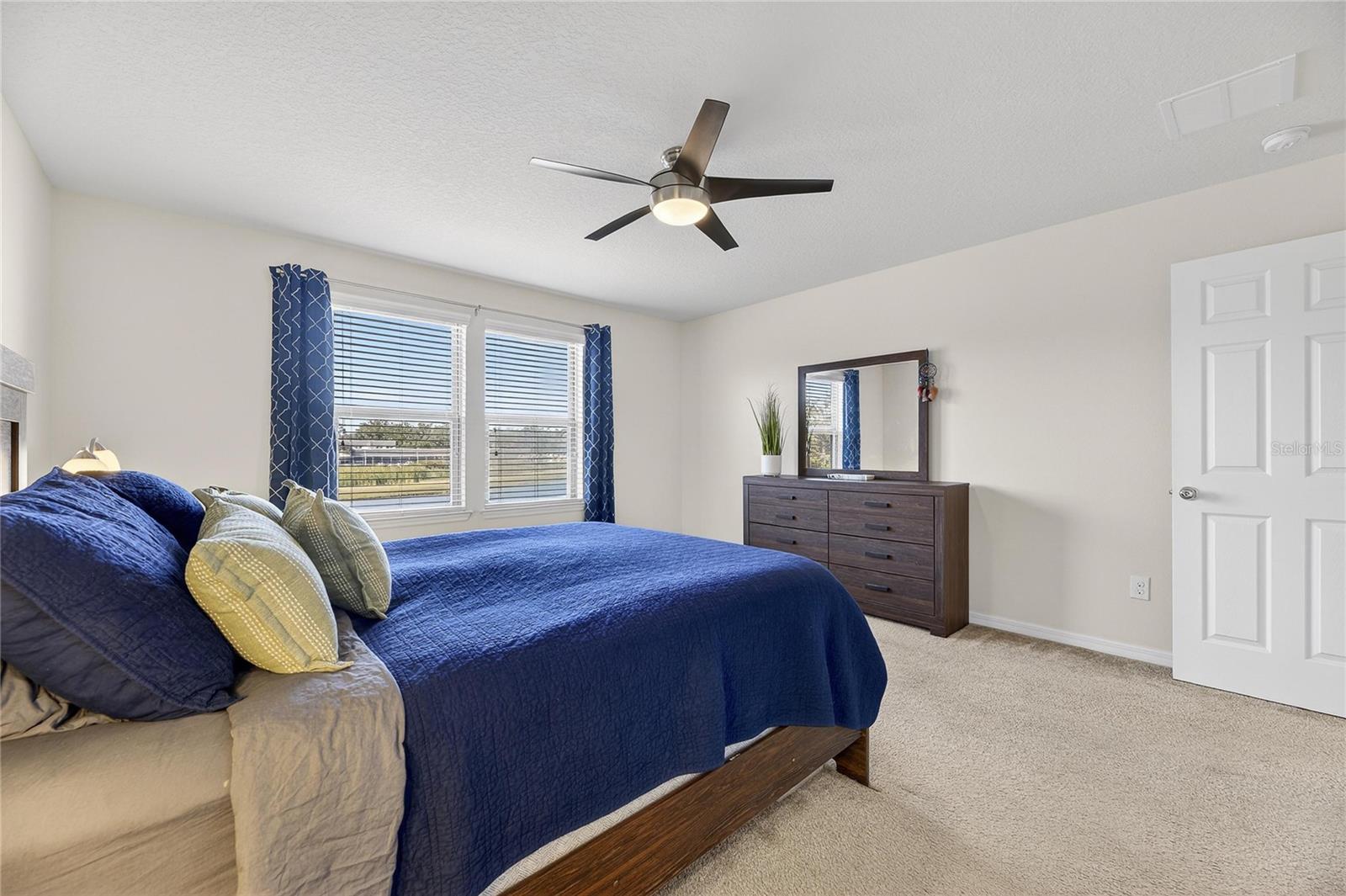 Image 27 of 48 For 6418 Yellow Buckeye Drive