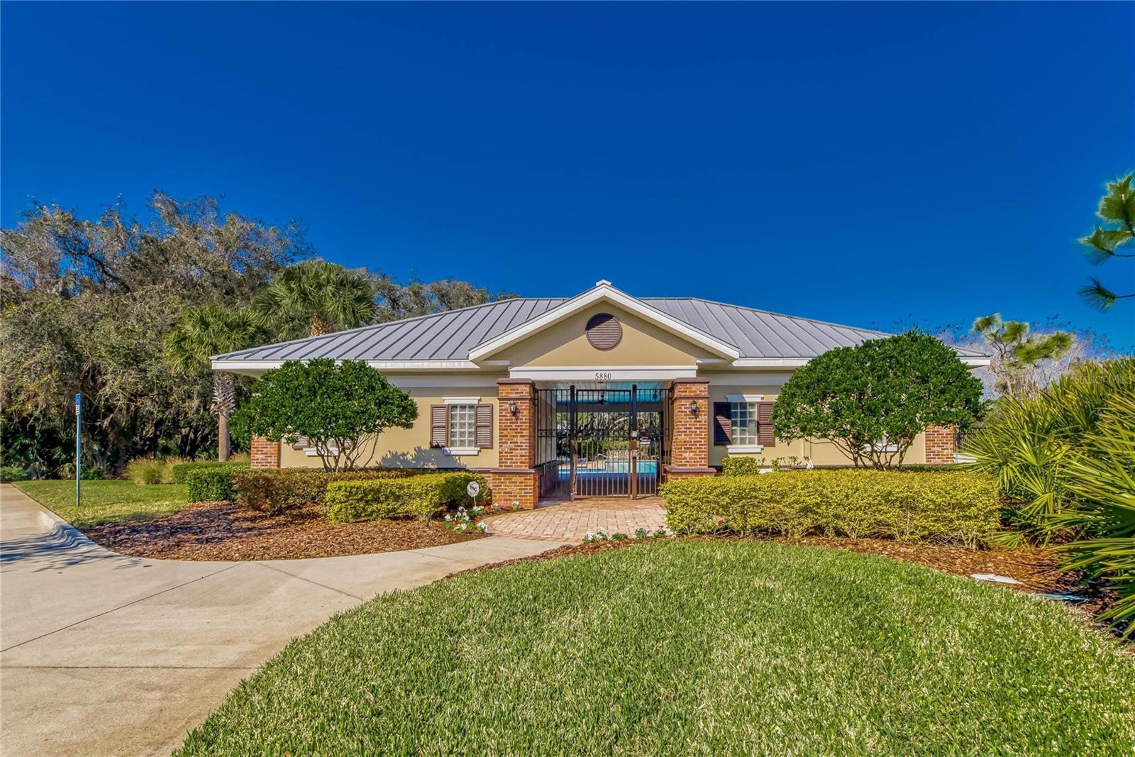 Image 42 of 48 For 6418 Yellow Buckeye Drive