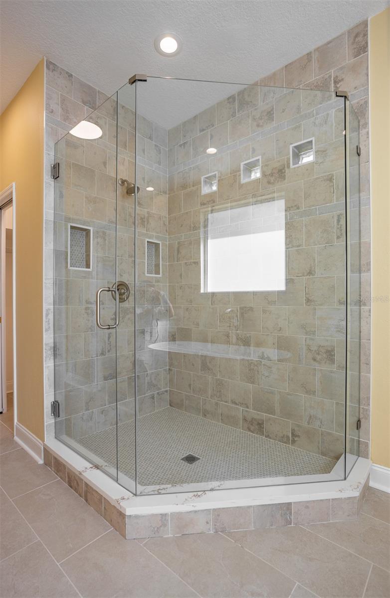 Image 22 of 46 For 3204 Empedrado Street