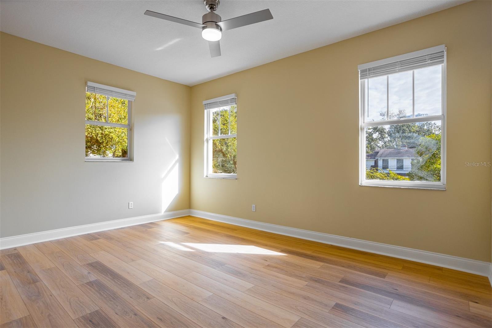 Image 26 of 46 For 3204 Empedrado Street