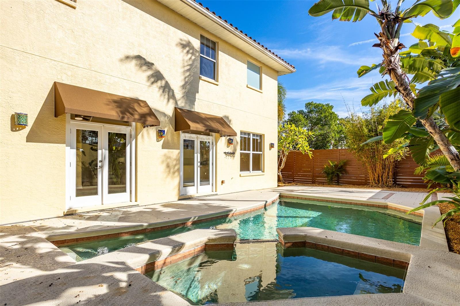 Image 31 of 46 For 3204 Empedrado Street