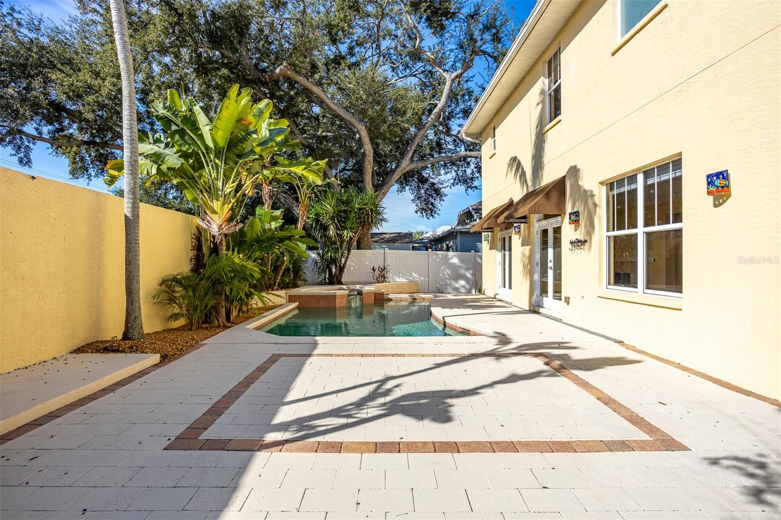 Image 34 of 46 For 3204 Empedrado Street