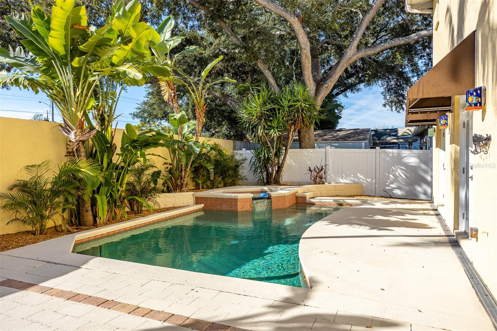 Image 35 of 46 For 3204 Empedrado Street