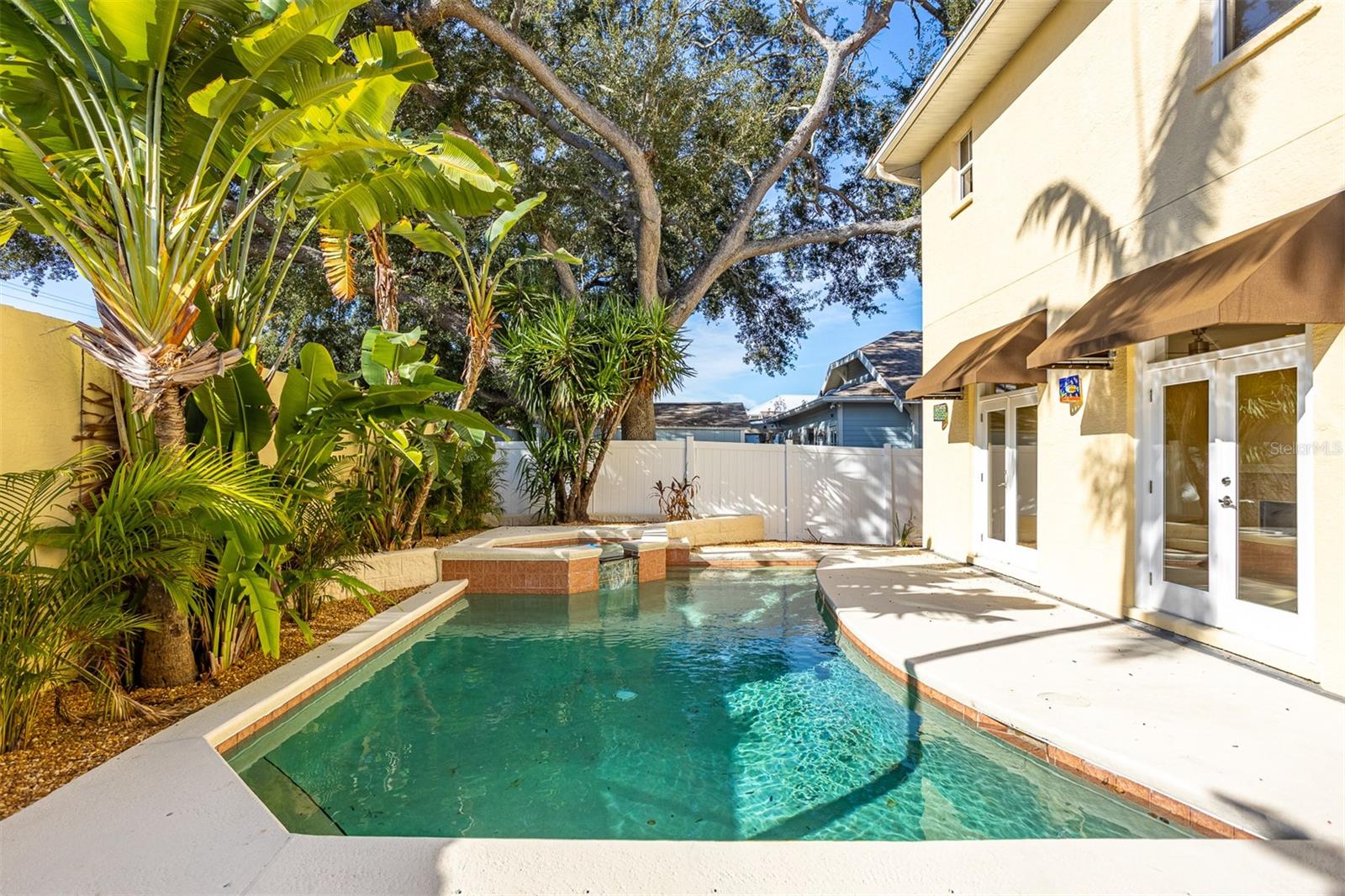 Image 37 of 46 For 3204 Empedrado Street