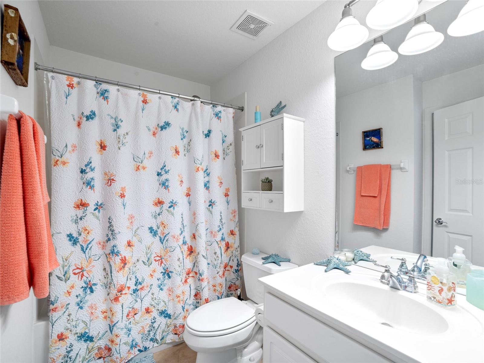 Image 20 of 38 For 8311 Foster Dr