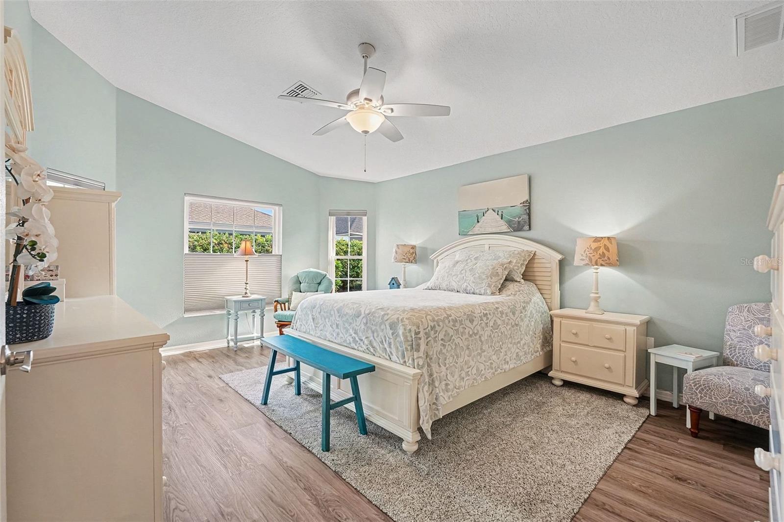 Image 20 of 32 For 29318 Snap Hook Drive