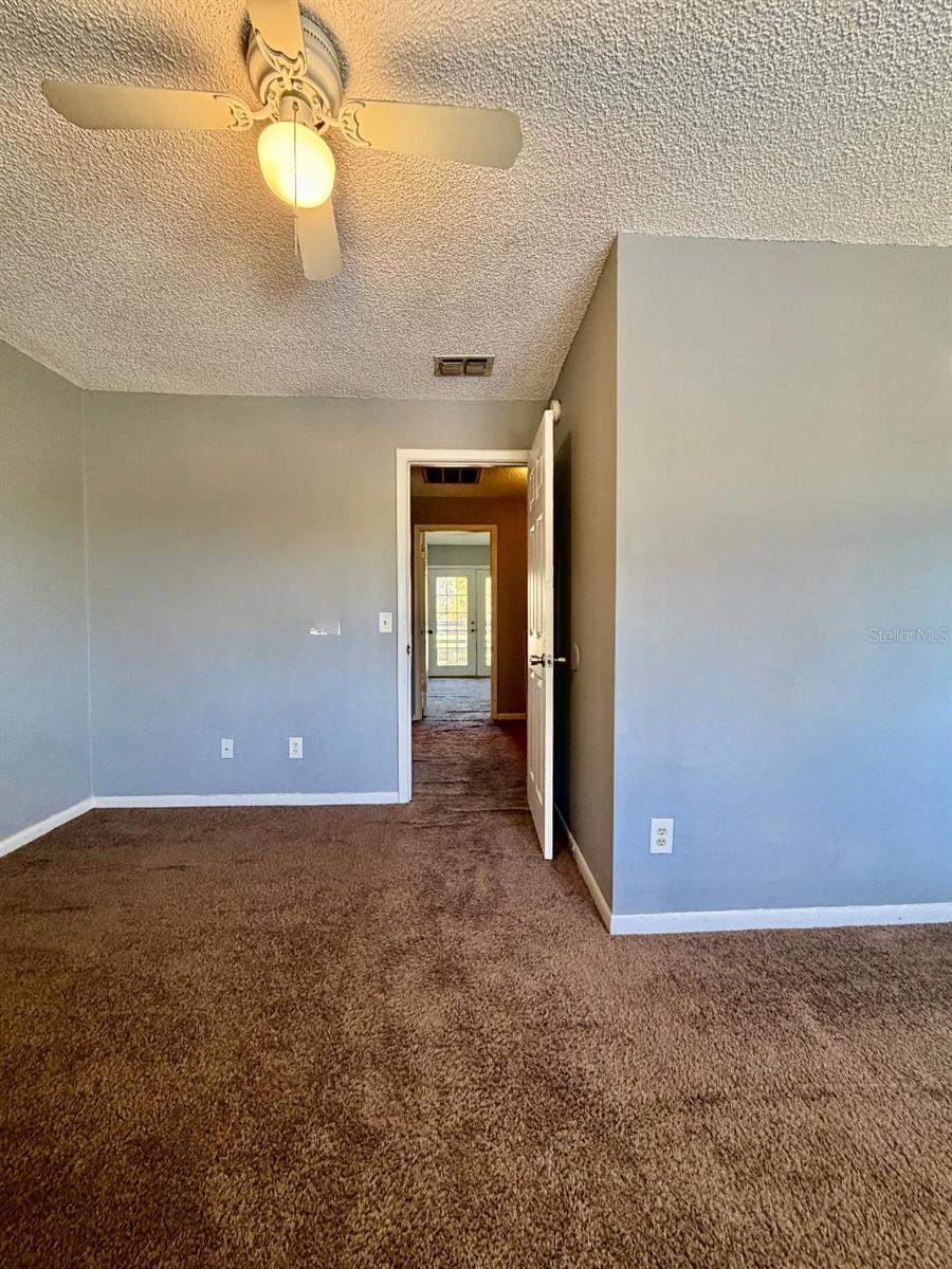 Image 15 of 26 For 22726 Gage Loop 43