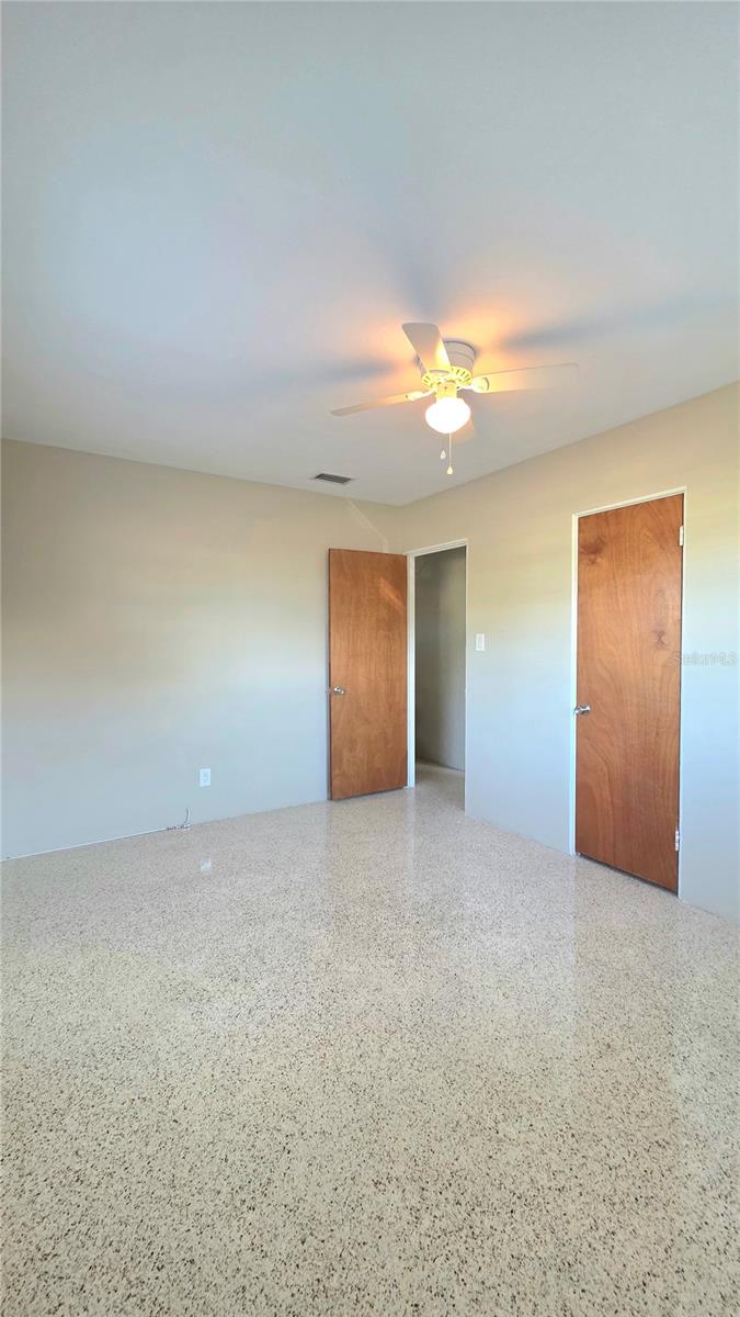 Image 14 of 22 For 1018 60th Avenue N