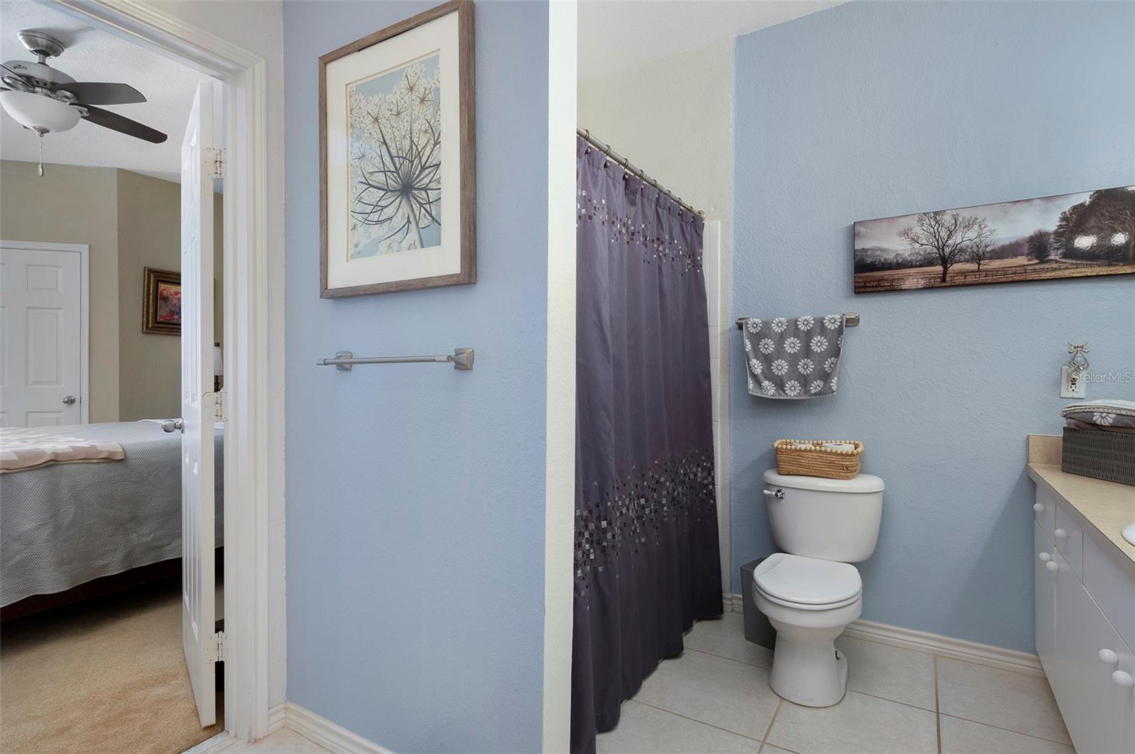 Image 18 of 41 For 4333 Bayside Village Drive S 308