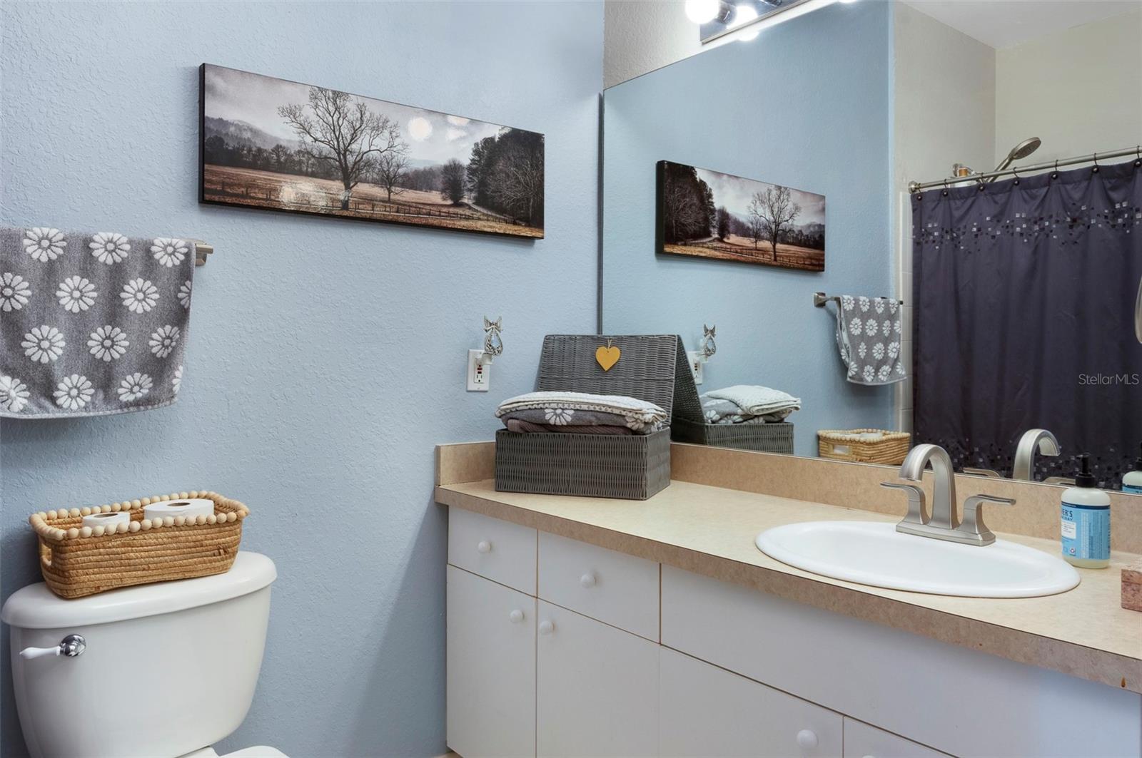 Image 19 of 41 For 4333 Bayside Village Drive S 308