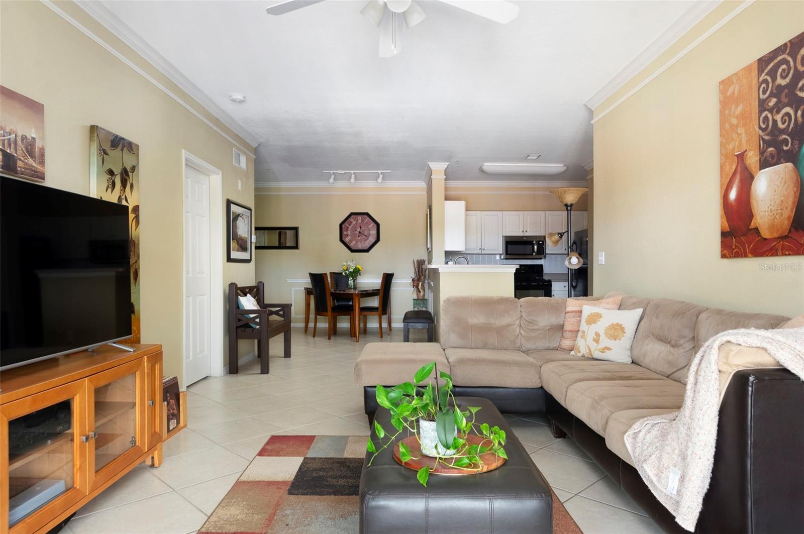 Image 9 of 41 For 4333 Bayside Village Drive S 308