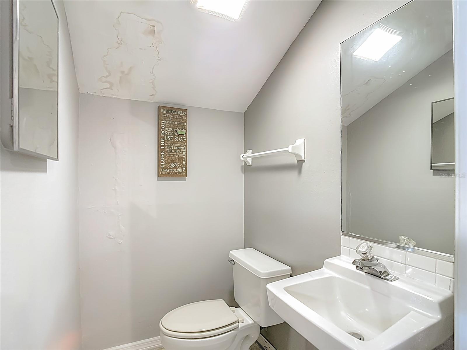 Listing photo id 31 for 1093 Dunlap Avenue