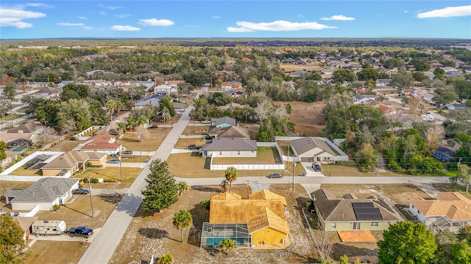 Listing photo id 70 for 1093 Dunlap Avenue