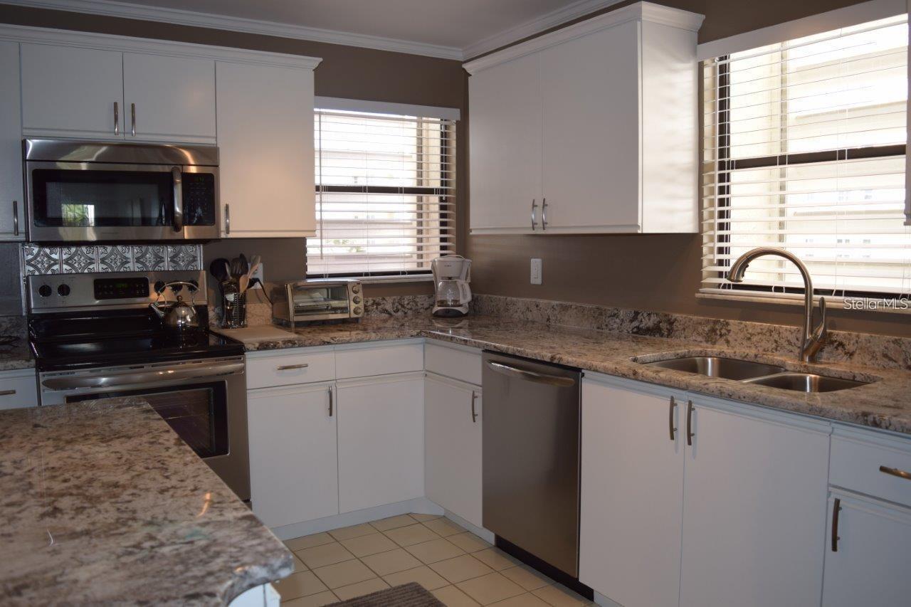 Image 12 of 68 For 7871 Sailboat Key Boulevard S 305