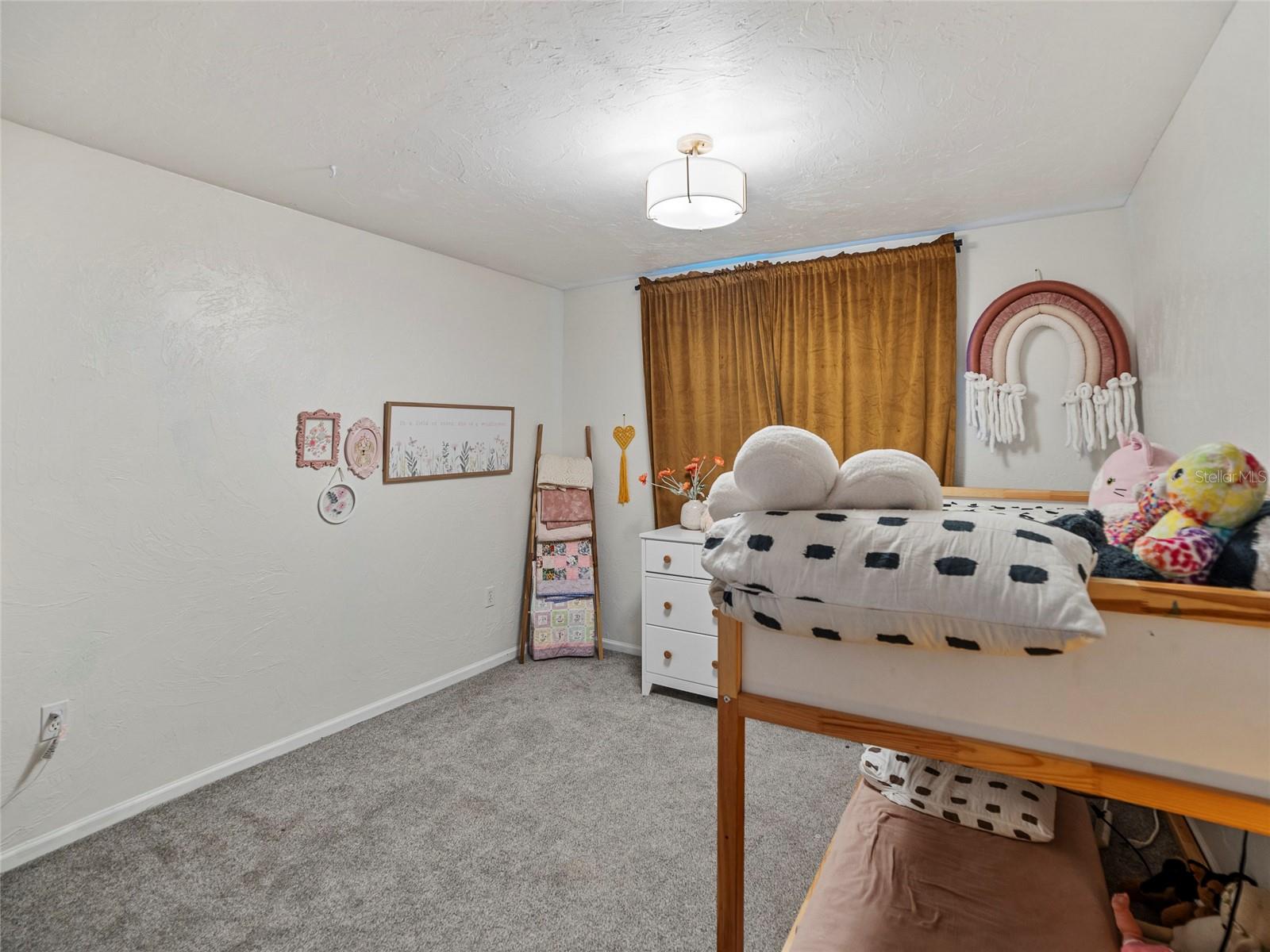 Image 18 of 33 For 8108 Glenbrooke Place