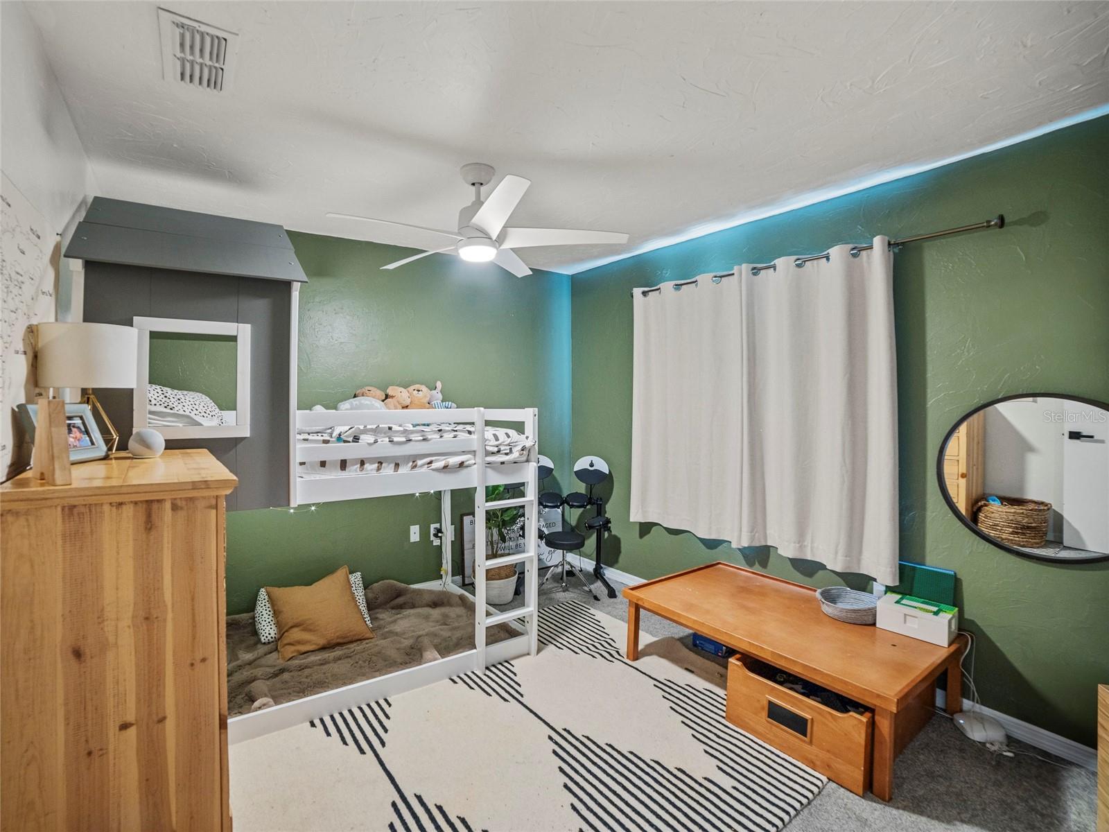 Image 21 of 33 For 8108 Glenbrooke Place