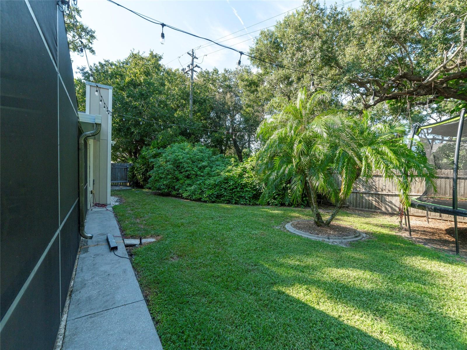 Image 25 of 33 For 8108 Glenbrooke Place