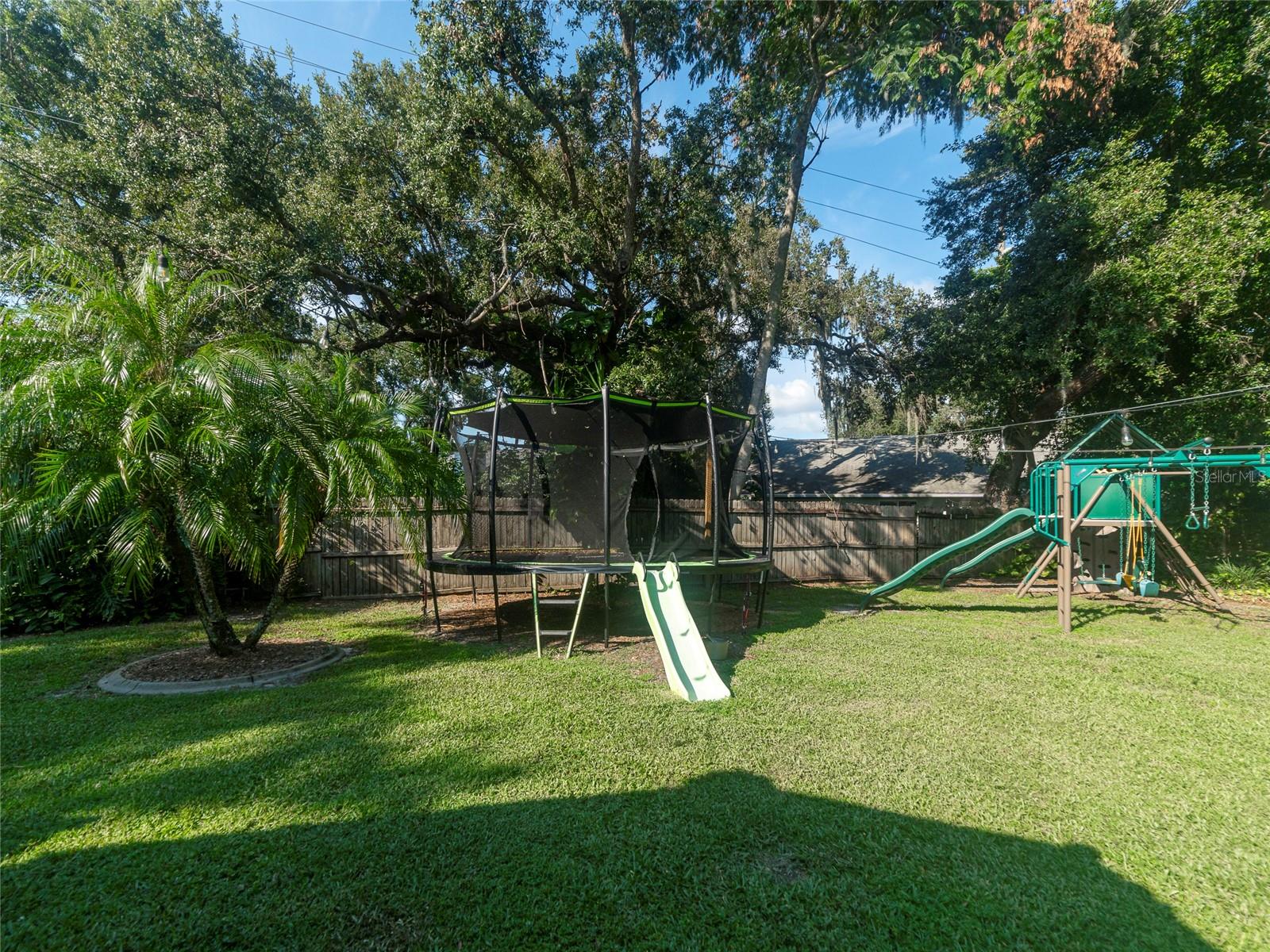 Image 26 of 33 For 8108 Glenbrooke Place