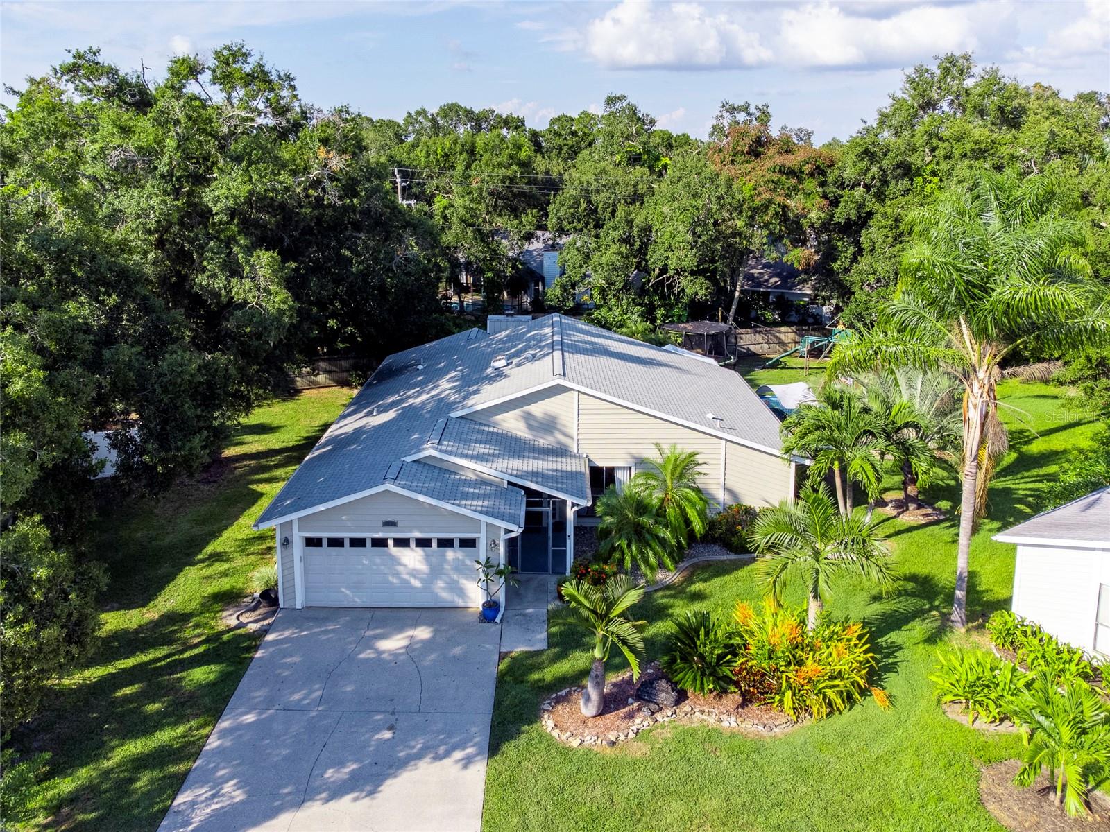 Image 29 of 33 For 8108 Glenbrooke Place