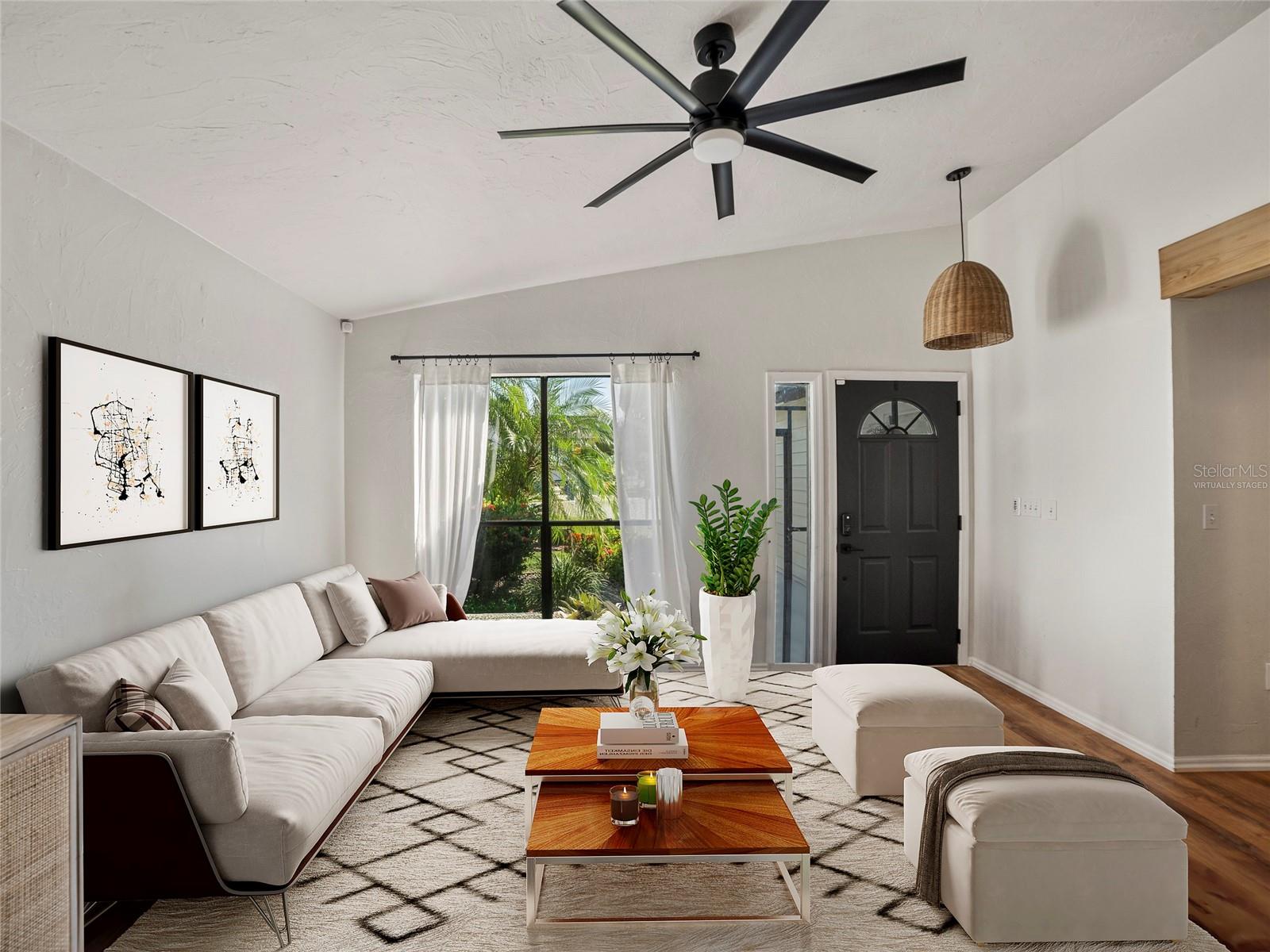 Image 7 of 33 For 8108 Glenbrooke Place