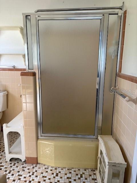 Listing photo id 8 for 6121 Whiteway Drive