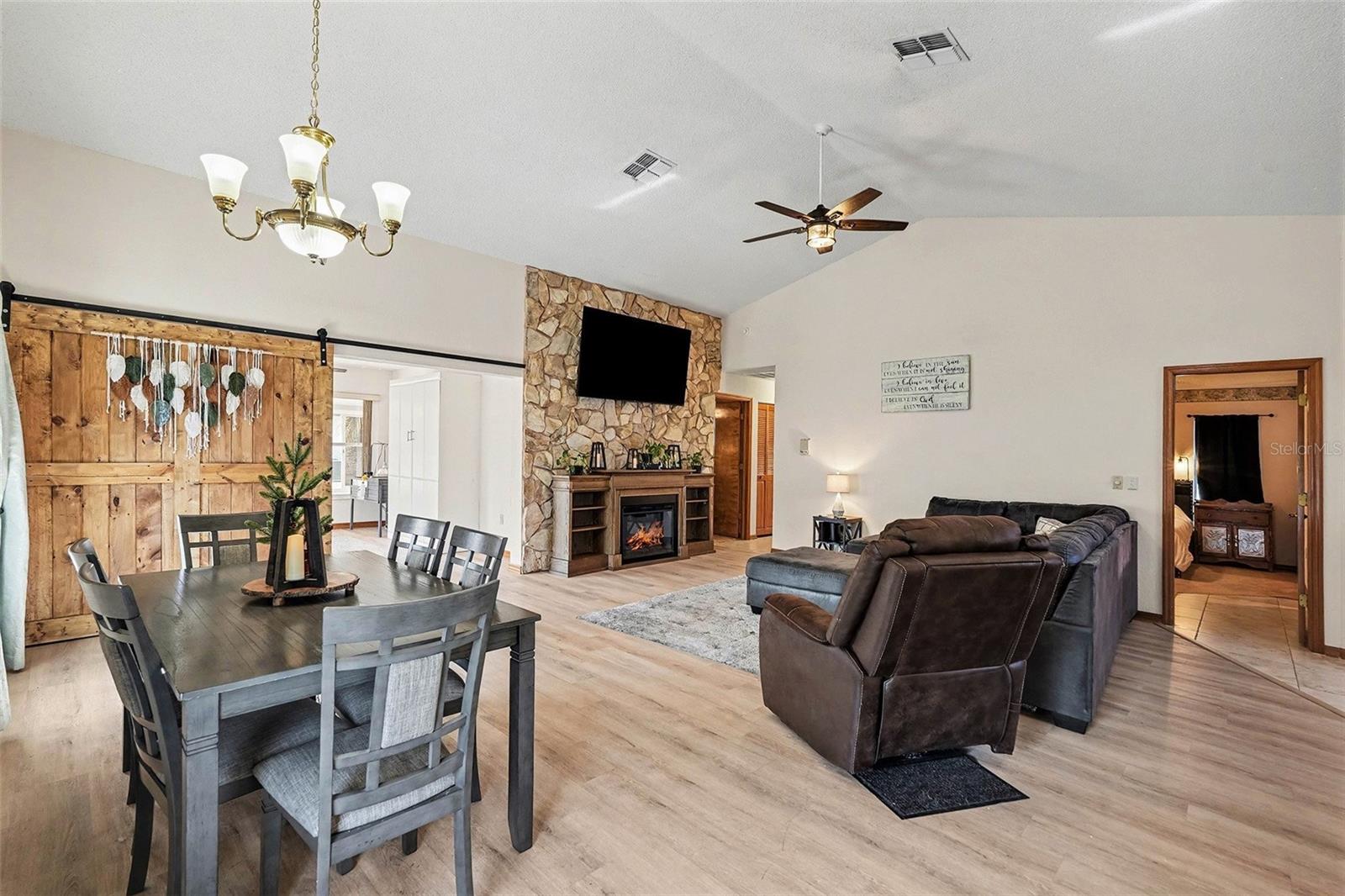 Image 5 of 36 For 8970 Lismore Court