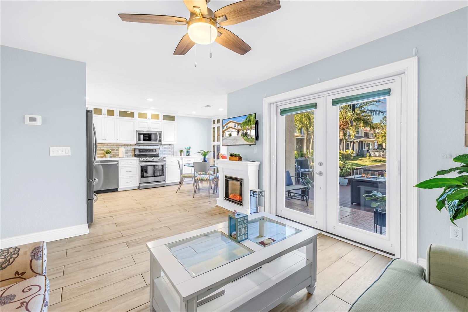 Image 13 of 67 For 8985 Antigua Drive