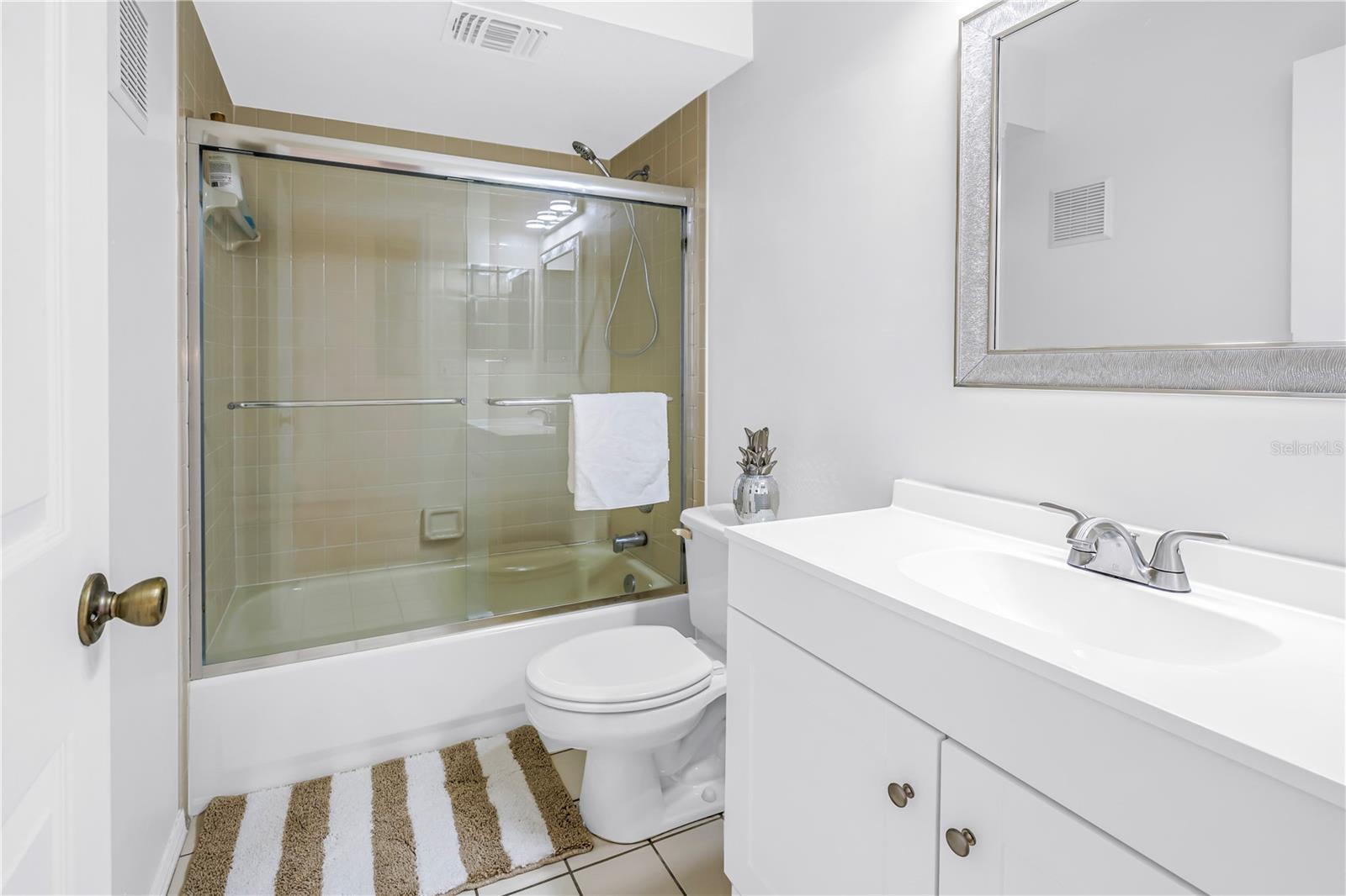 Image 36 of 67 For 8985 Antigua Drive