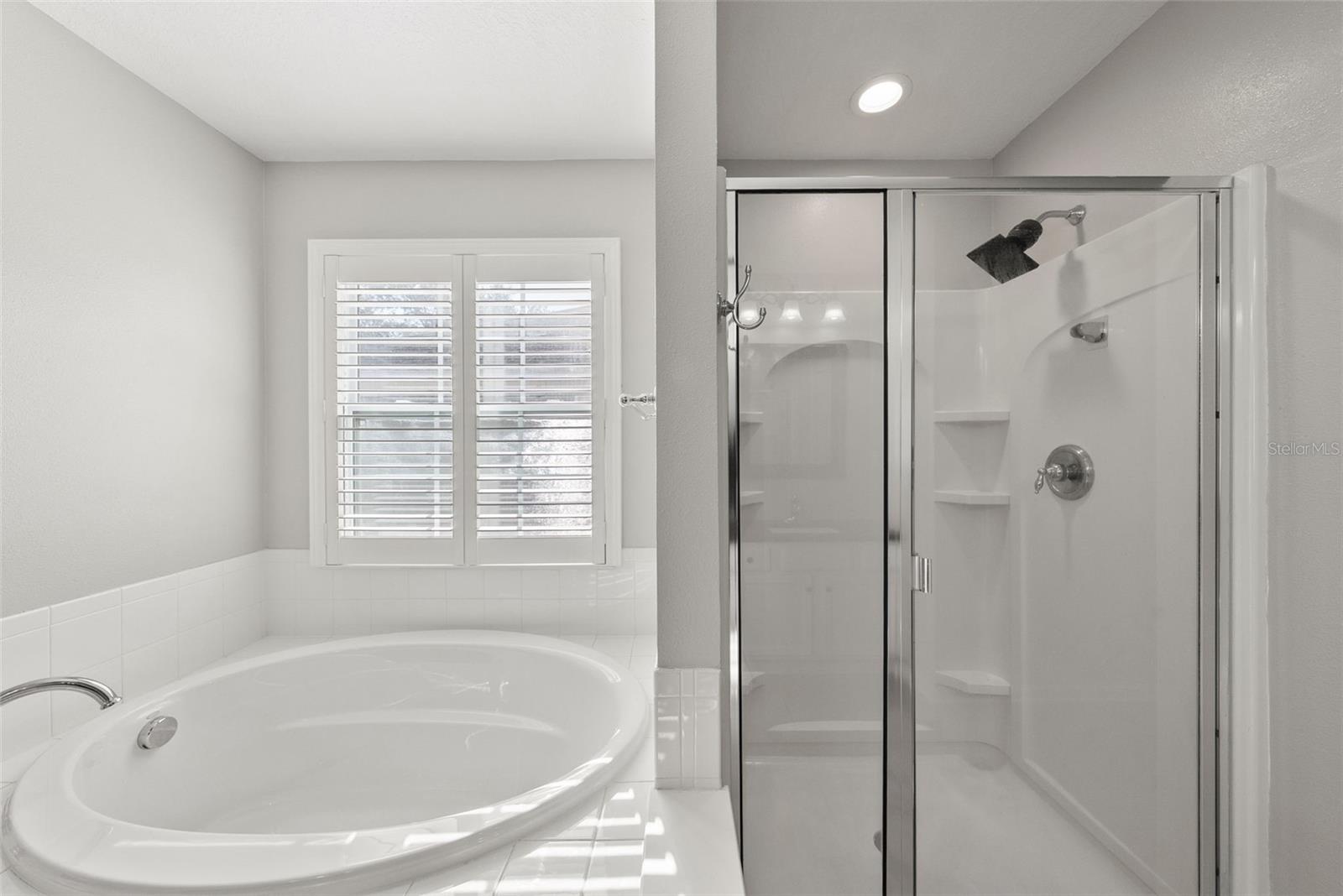 Image 28 of 44 For 14019 Crater Circle