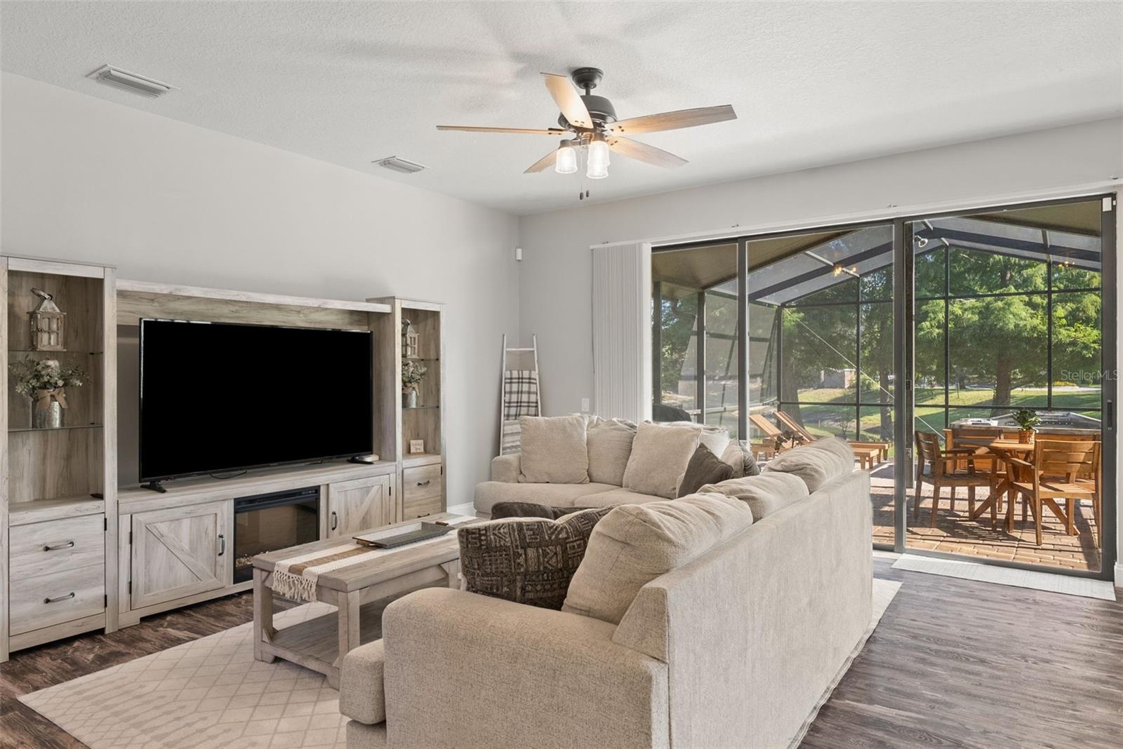 Image 8 of 44 For 14019 Crater Circle