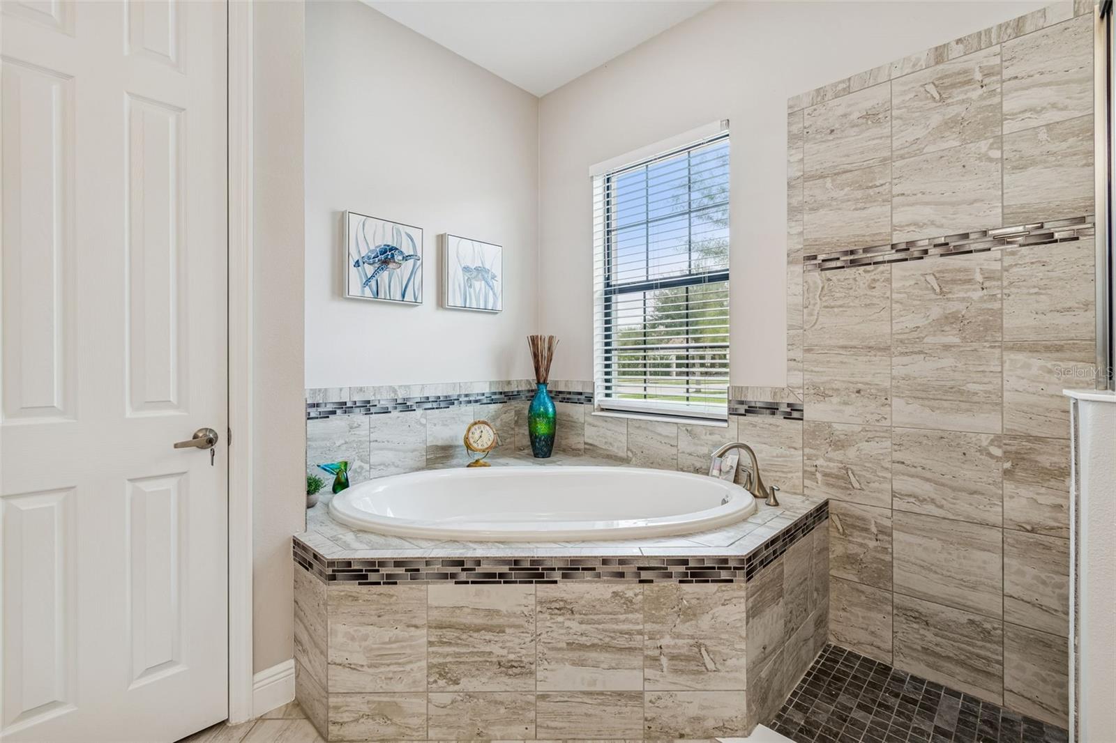 Image 31 of 90 For 4856 Night Star Trail