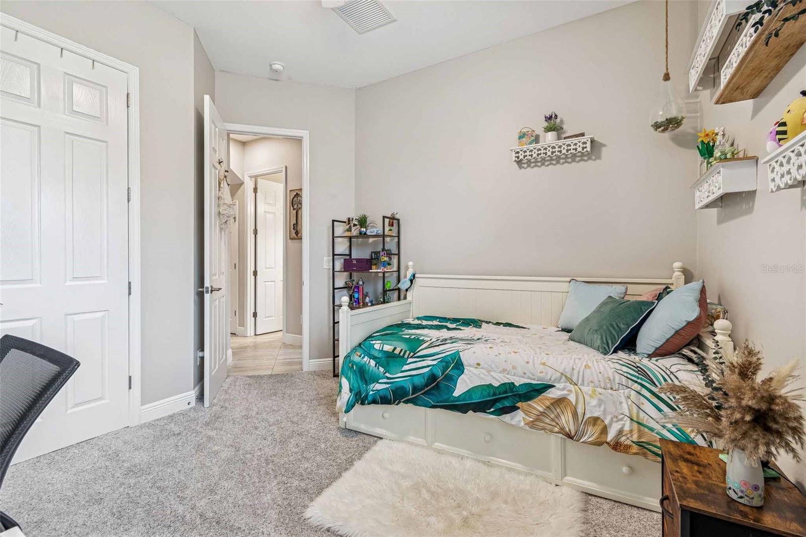 Image 60 of 90 For 4856 Night Star Trail